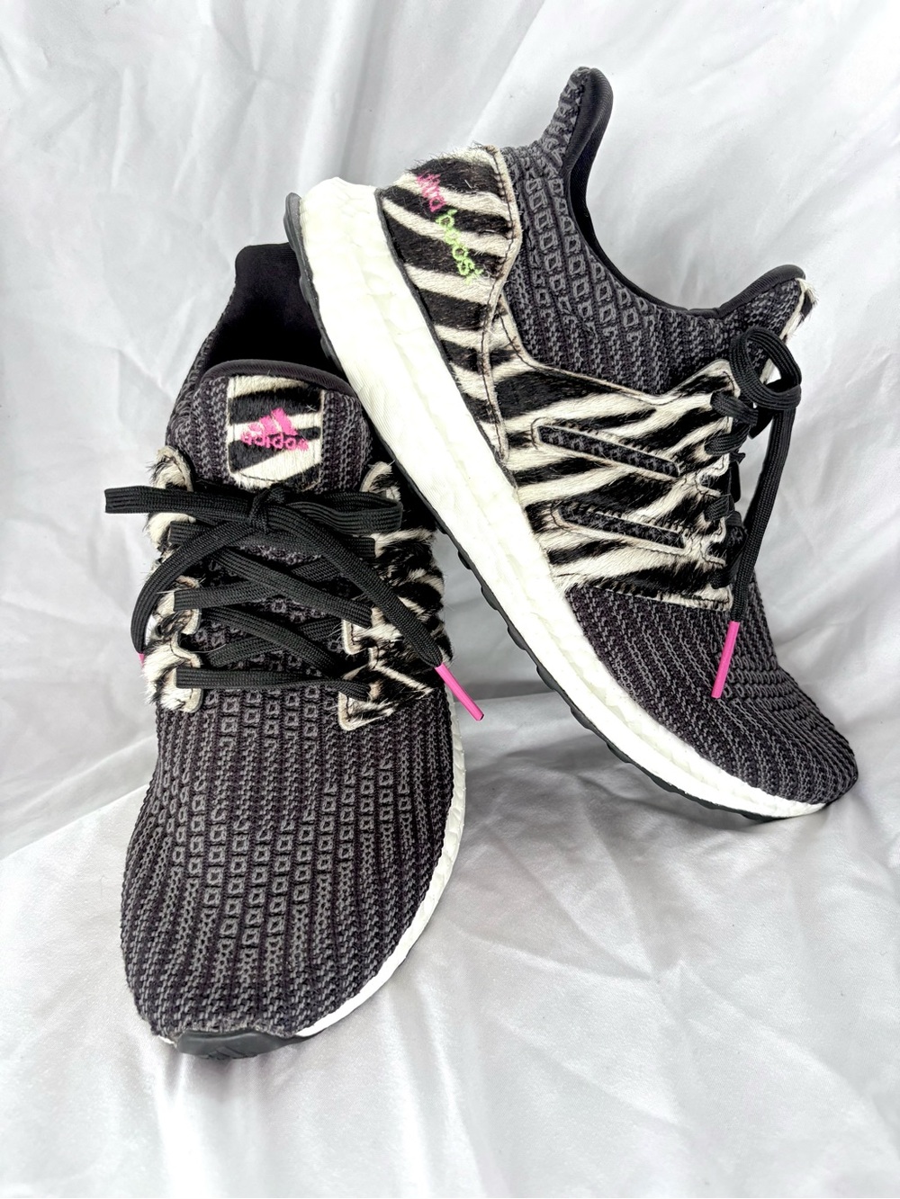adidas UltraBoost DNA Zebra Pony Hair Sneakers Women's 7.5 (Men's 6.5 Tag)